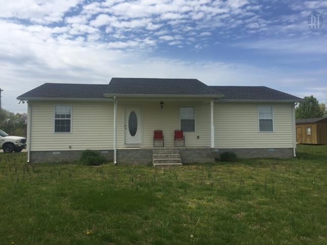 Welcome to 2052 Pete Sain Rd Manchester TN. Nice One Owner 3 bed / 2 bath home located on 1.62 +/- acres