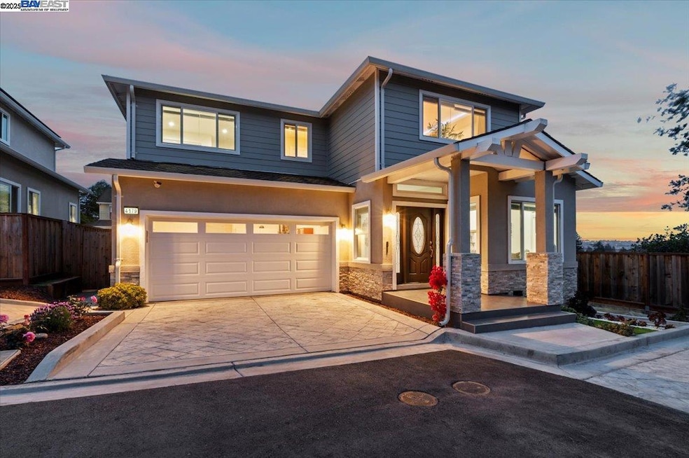 Sold $1,700,000 • Co-Listing Agent