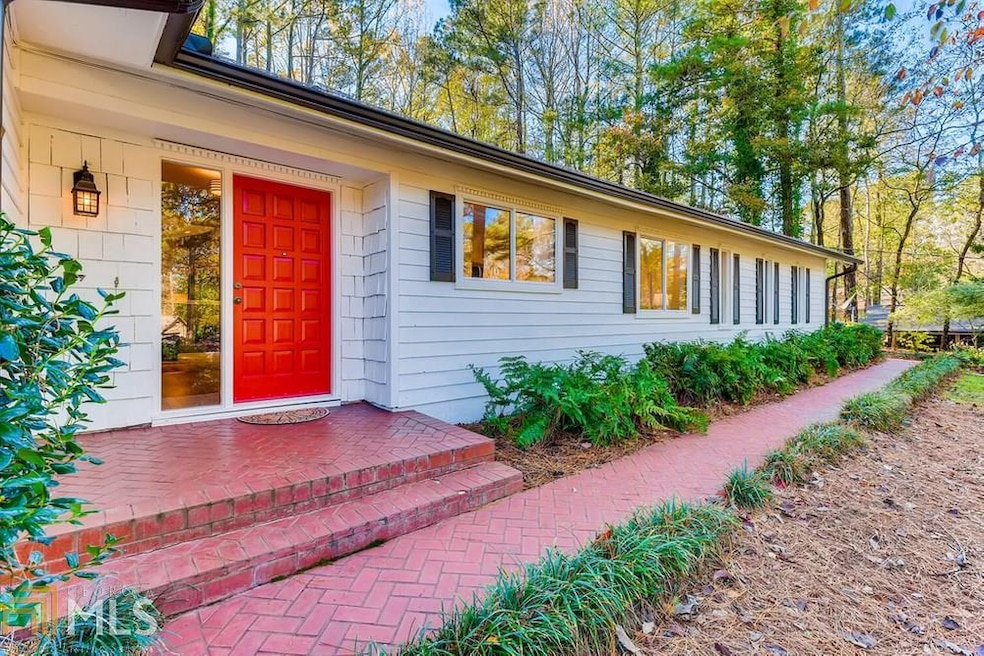 E E Hembree Crossing, Roswell, GA 30076 - photo 1