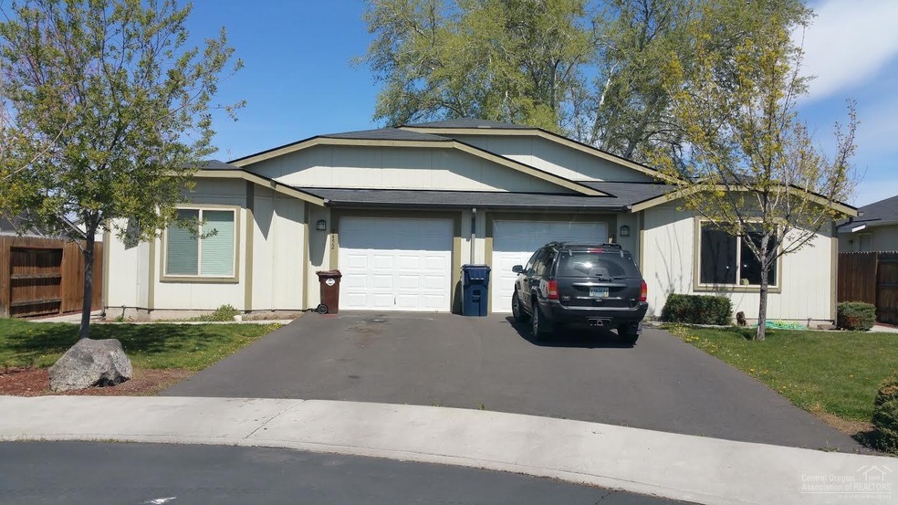 2450 SW Timber View Ct, Redmond, OR 97756 - photo 1