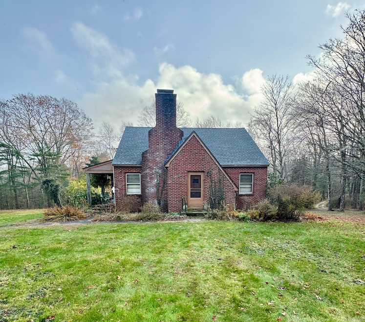 45 Hoppen Rd unit 2, New Hartford, CT 06057 - photo 1