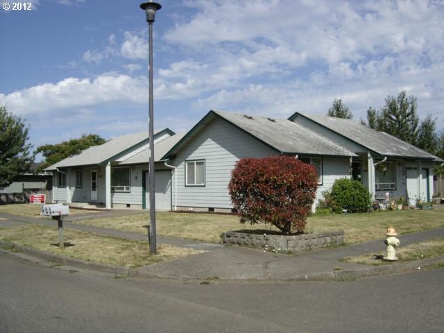 3707 Plumtree Dr, Eugene, OR 97402 - photo 1