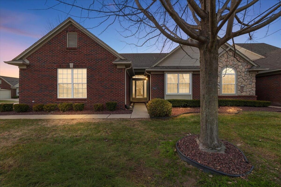 52559 Sable Dr unit 68, Macomb, MI 48042 - photo 1