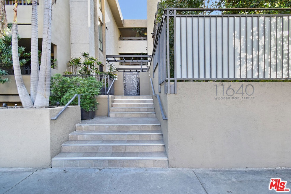 11640 Woodbridge St unit 304, Studio City, CA 91604 - photo 1