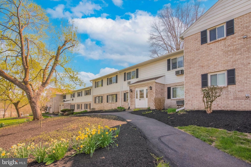 26 Park Ave unit B19, Chalfont, PA 18914 - photo 1