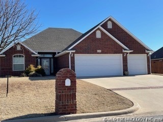 1810 Kaydence Dr, Ardmore, OK 73401 - photo 1