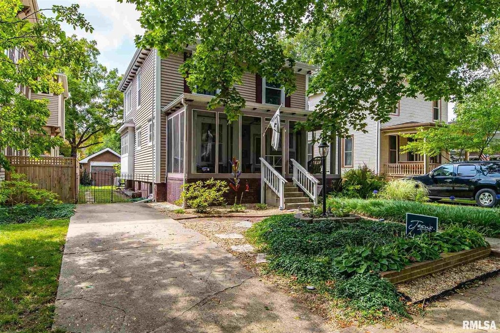 223 Pekin St, Lincoln, IL 62656 - photo 1