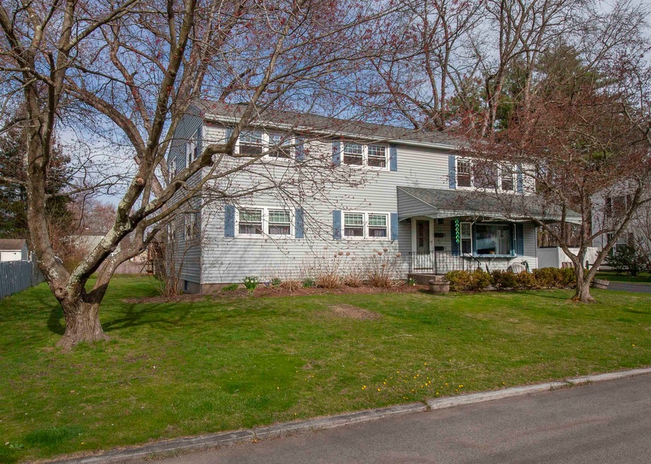 20-22 Kingston Dr, Nashua, NH 03060 - photo 1