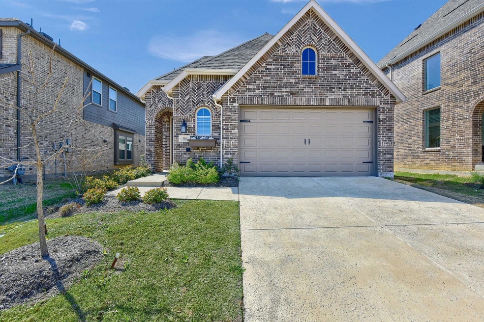 3902 Southbend Ct, Denison, TX 75020 - photo 1