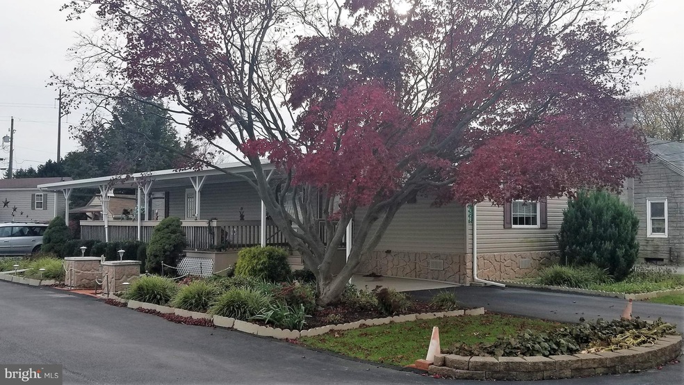 496 E Main St, Leacock-Leola-bareville, PA 17540 - photo 1