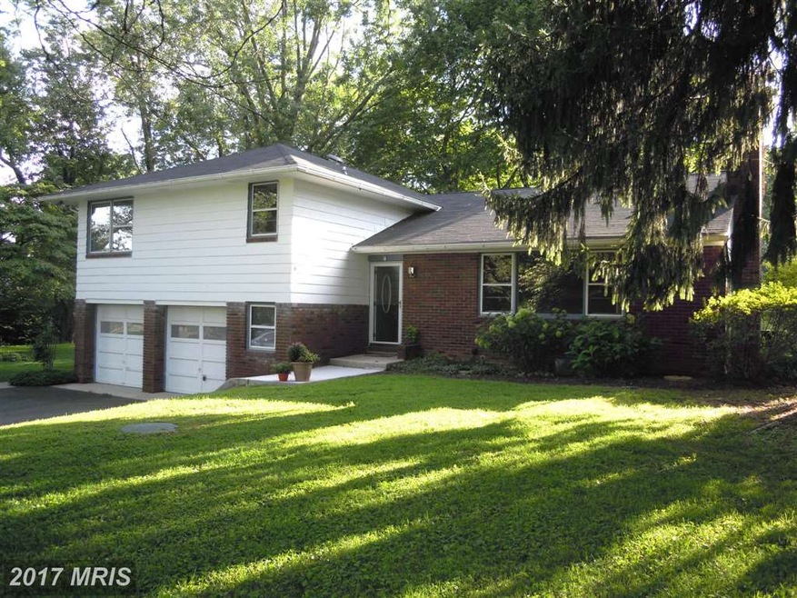 13800 E Devonfield Dr, Baldwin, MD 21013 - photo 1