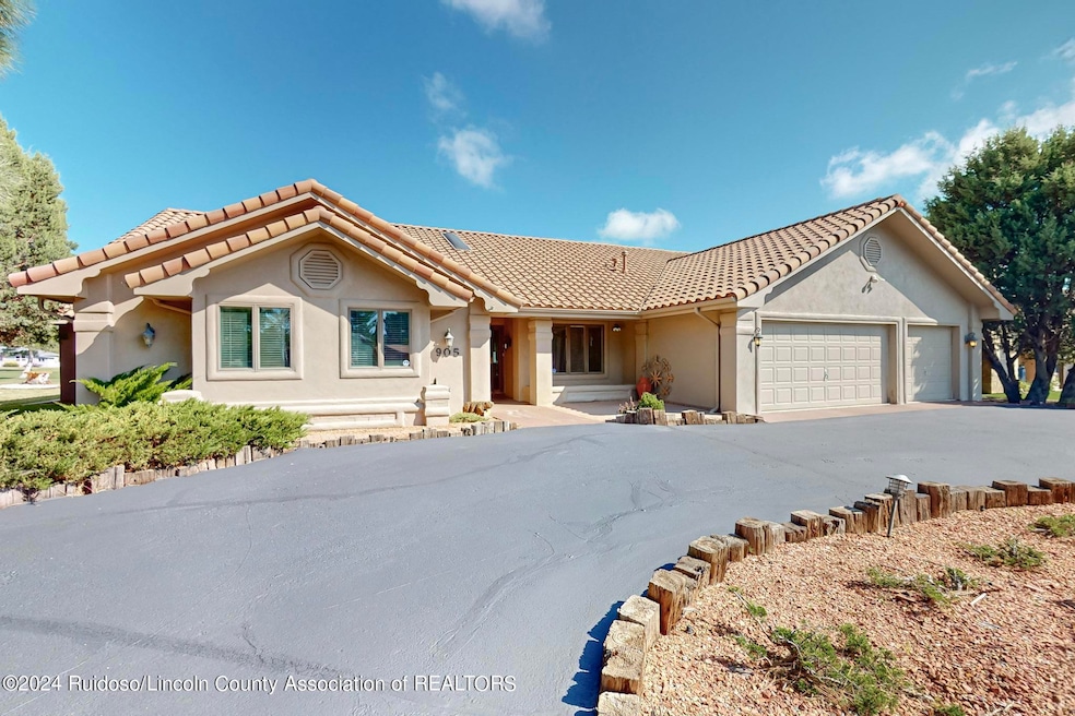 905 High Mesa