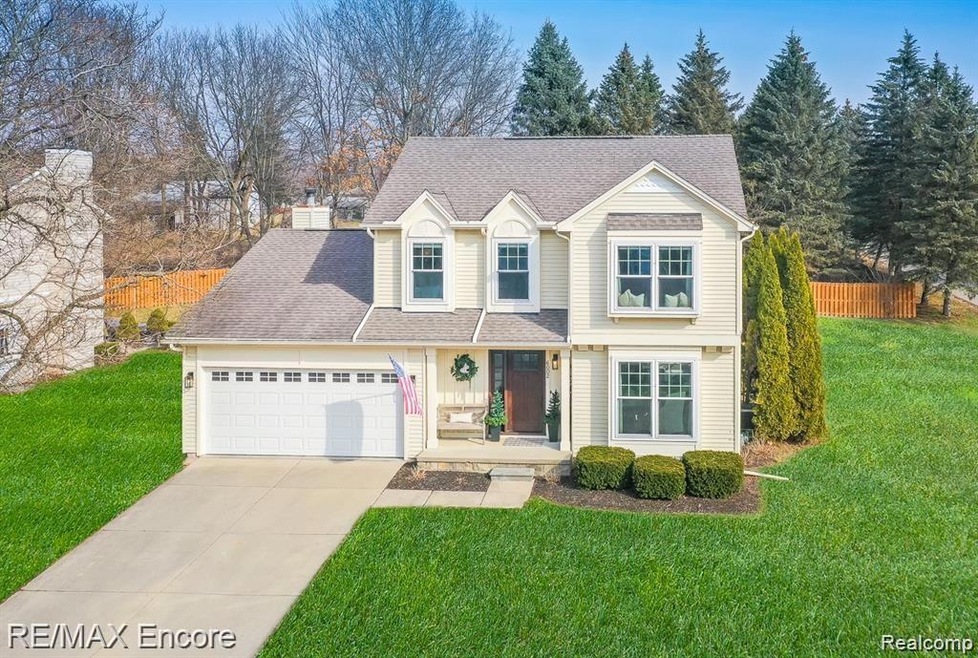 Welcome to 6002 Cedar Bend!