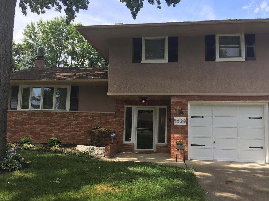 5628 Sandalwood Blvd, Columbus, OH 43229 - photo 1