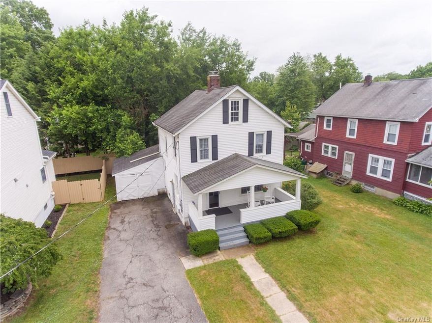 8 Finneran Ln, Pine Bush, NY 12566 - photo 1