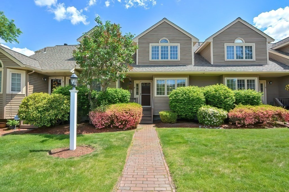 10 Weybridge Ln, Hopkinton, MA 01748 - photo 1