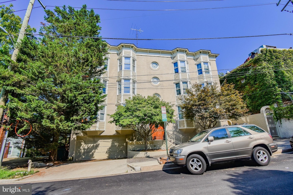 5305 Dana Place NW unit 4, Washington, DC 20016 - photo 1