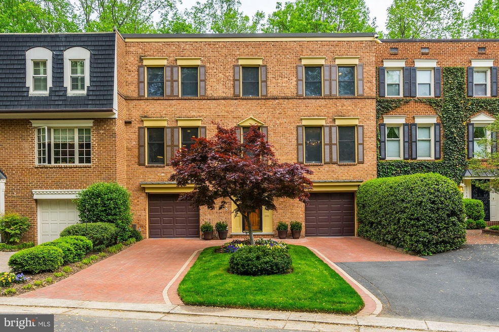 1312 Skipwith Rd, McLean, VA 22101 - photo 1