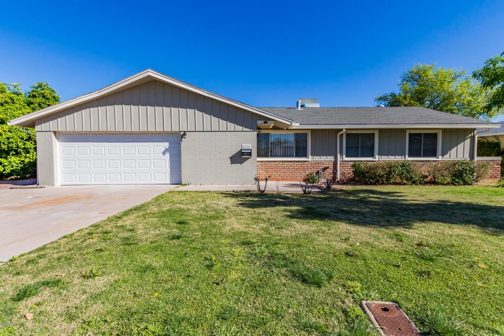 4224 W Lawrence Ln, Phoenix, AZ 85051 - photo 1