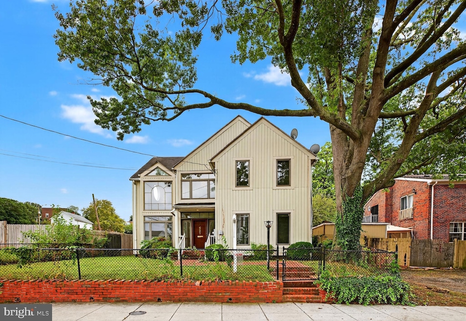 Under Contract $500,000