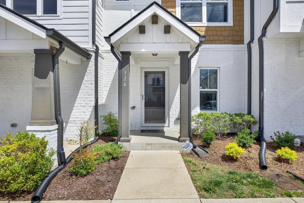 324 W Mill Dr, Nashville, TN 37209 - photo 1
