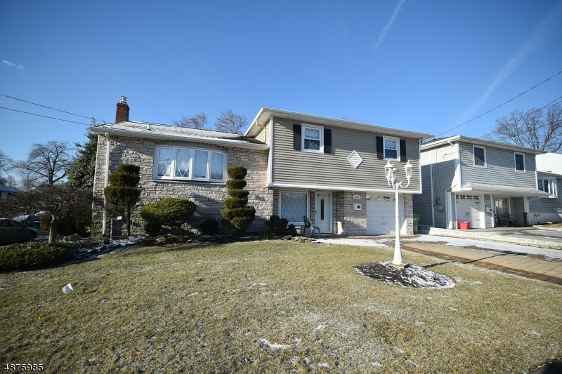 2201 Old Grove Rd, Linden, NJ 07036 - photo 1