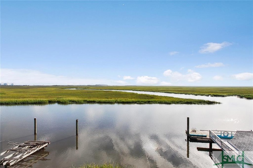 You'll enjoy taking in this expansive view of Oatl