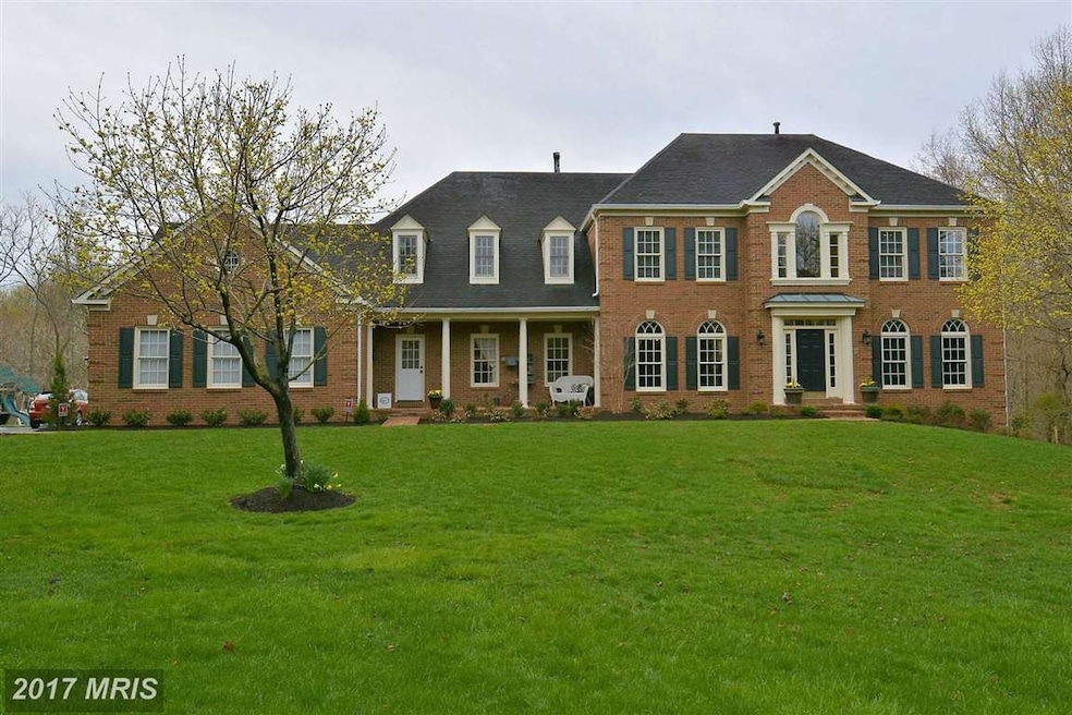 17319 Avenleigh Dr, Ashton, MD 20861 - photo 1