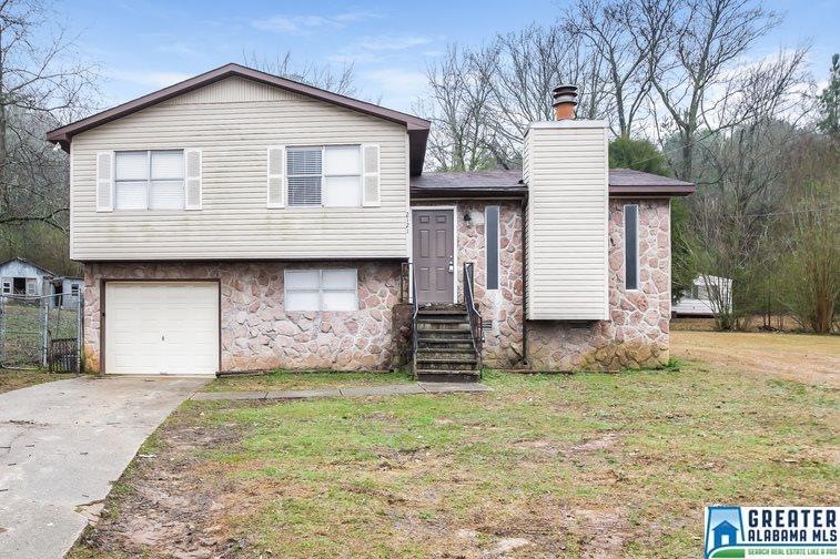 2121 Old Springville Rd, Center Point, AL 35215 - photo 1