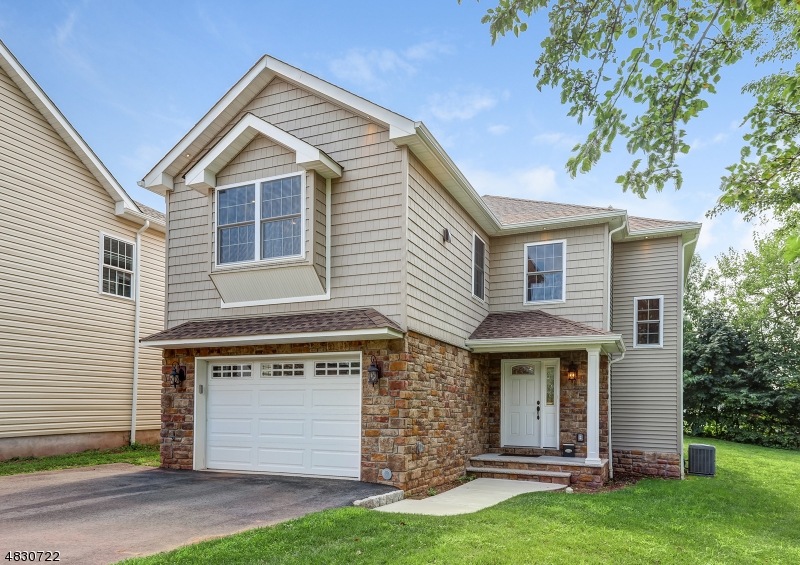 31 W Gibbons St, Linden, NJ 07036 - photo 1