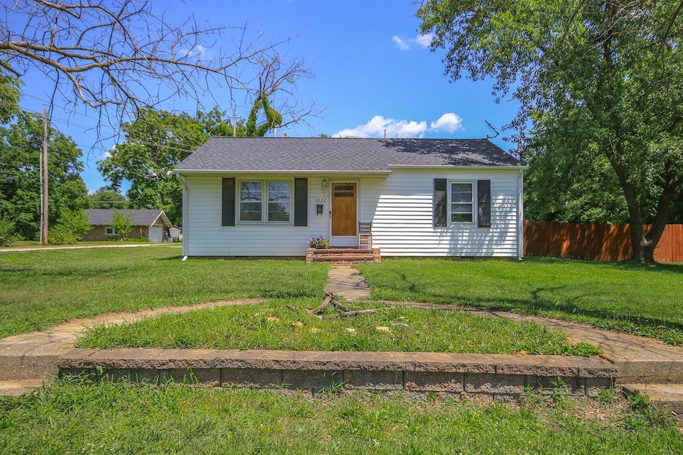 1-web-or-mls-Jefferson 1022 (1)