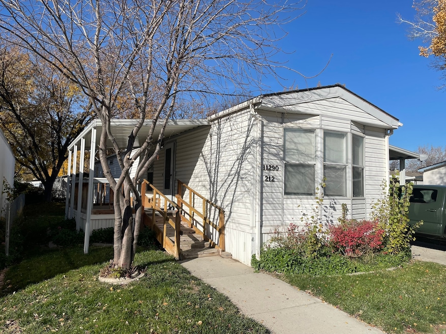 View of front of home with a front lawn