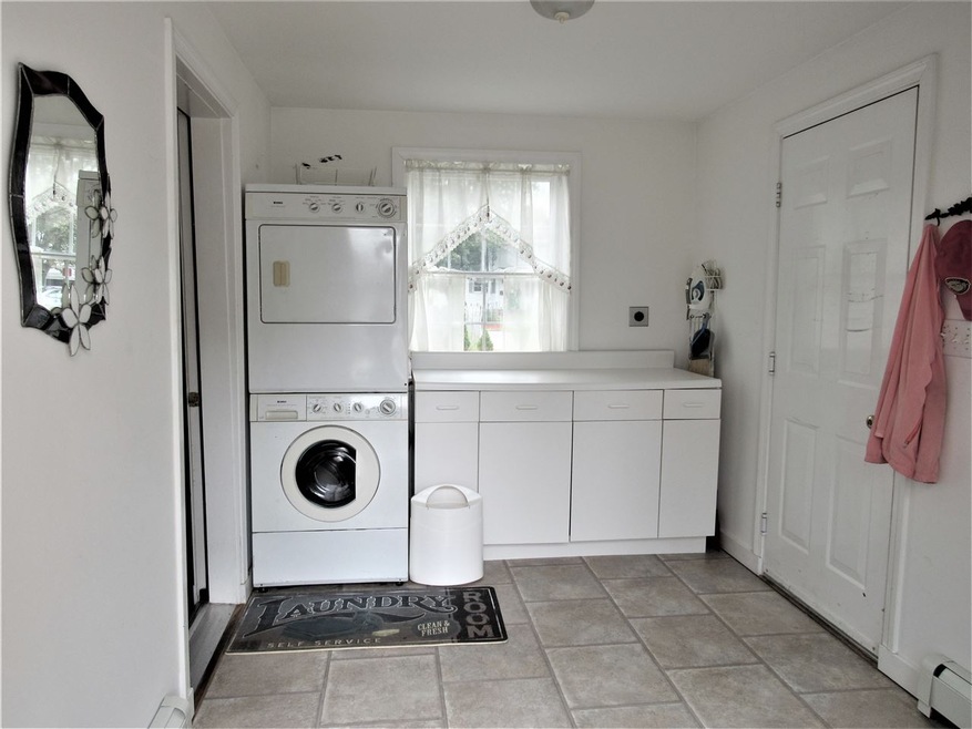 27 Labine St, Nashua, NH 03060 - photo 1