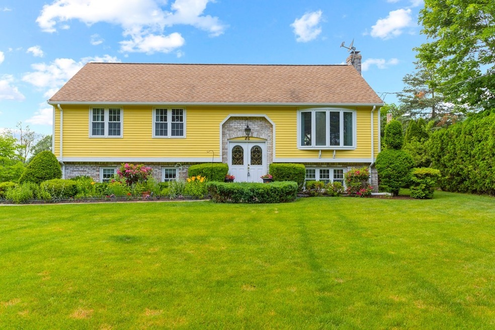 86 Lakeview Rd, Mansfield, MA 02048 - photo 1