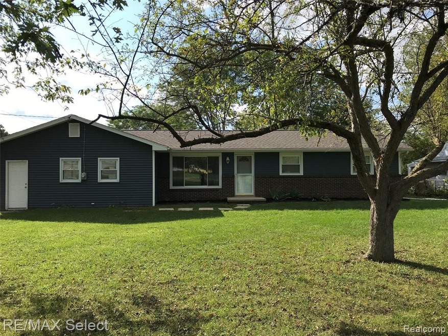 5515 Shamrock Ln, Flint, MI 48506 - photo 1