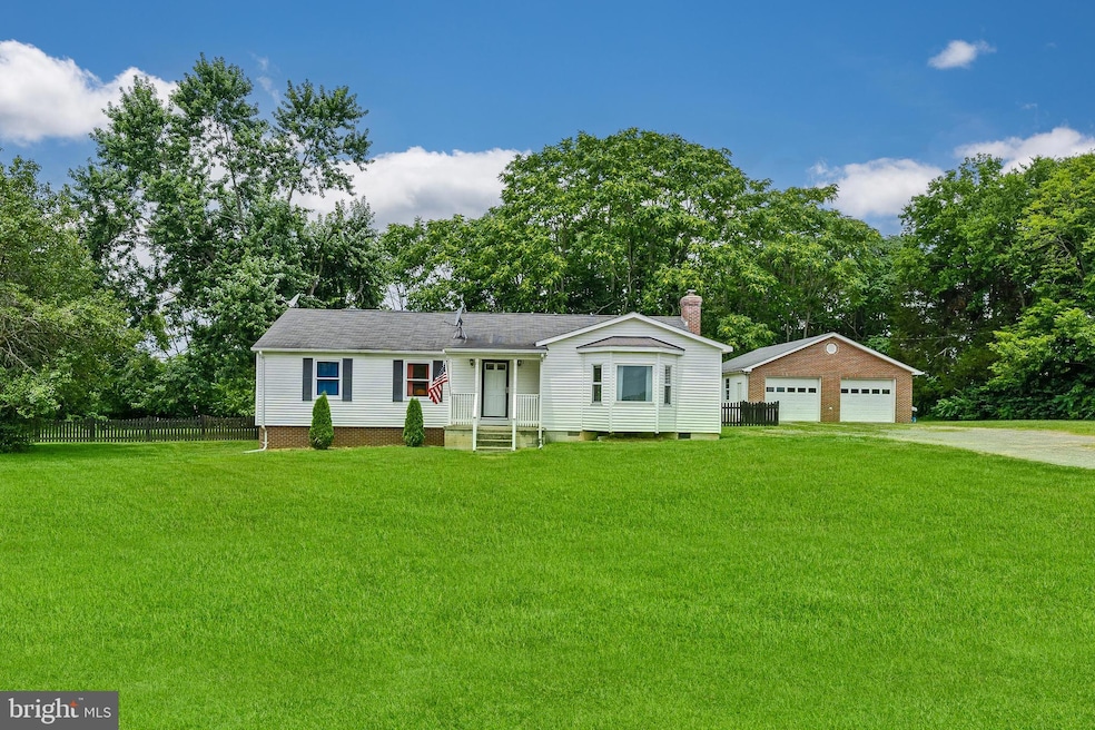 7018 Covingtons Corner Rd, Bealeton, VA 22712 - photo 1