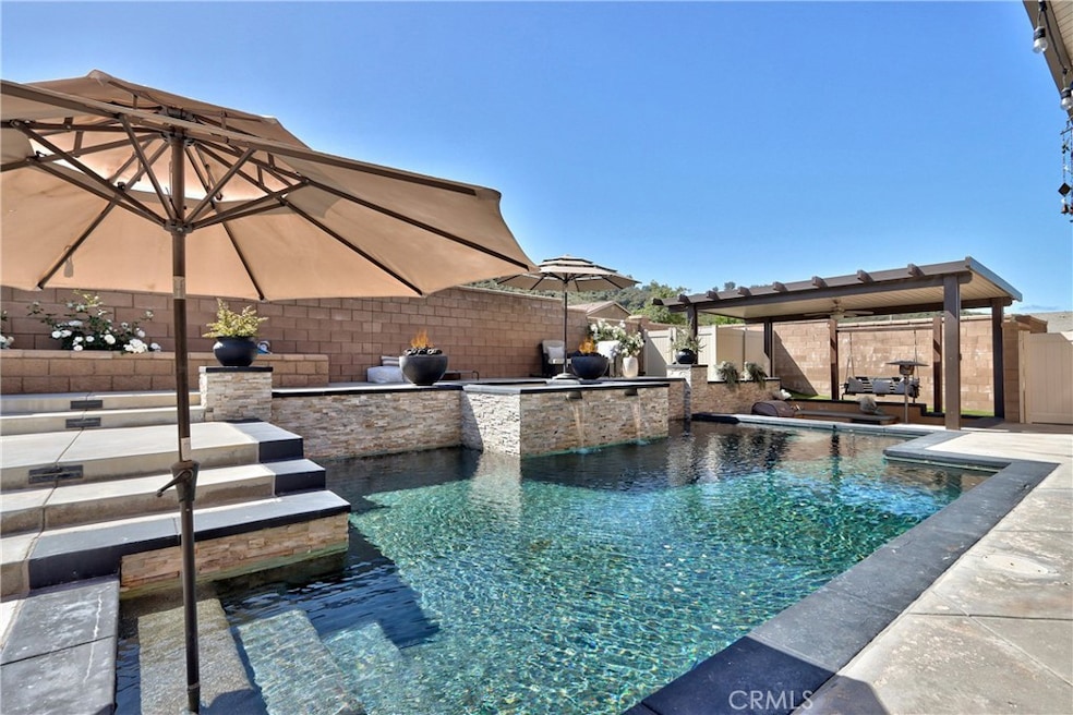 Pending $1,275,000 • Co-Listing Agent