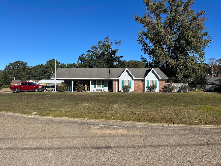 55 Wood Glen Ln, Columbus, MS 39705 - photo 1