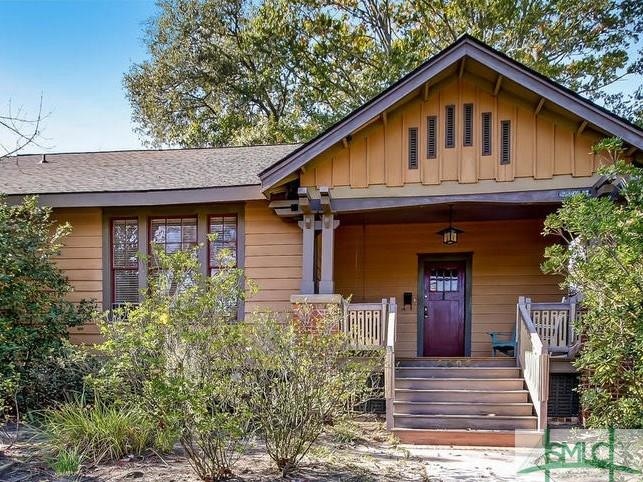 Front, exterior of this great Baldwin Park gem!