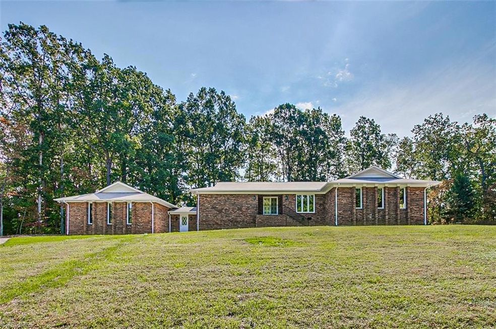 949 Monroe Ave, Asheboro, NC 27205 For Sale