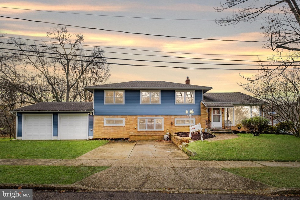 100 W Woodcrest Ave, Maple Shade, NJ 08052 - photo 1