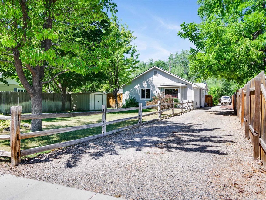 415 Fern St, Nampa, ID 83686 - photo 1