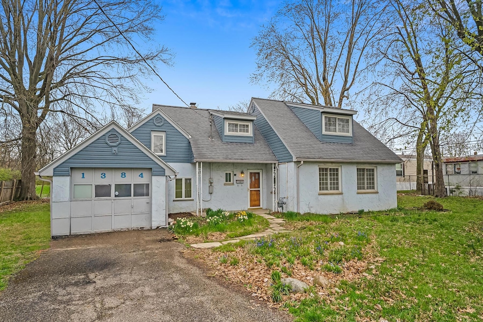 1-web-or-mls-1384 Moler Rd-101