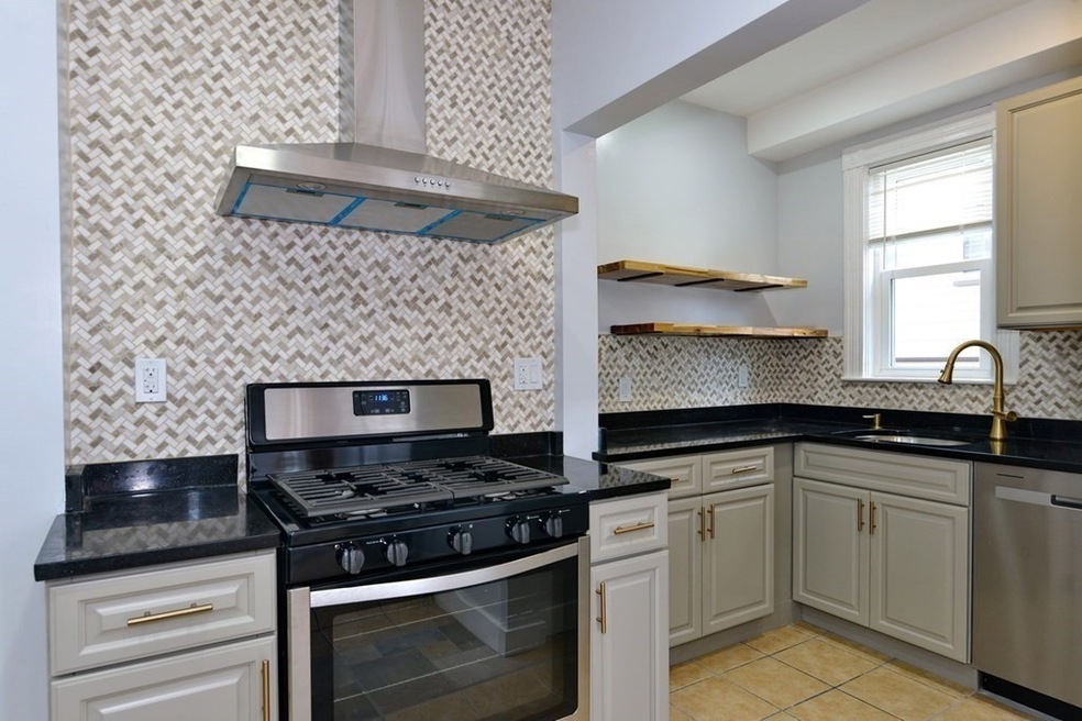 20 Greenock St unit 2, Dorchester Center, MA 02124 - photo 1