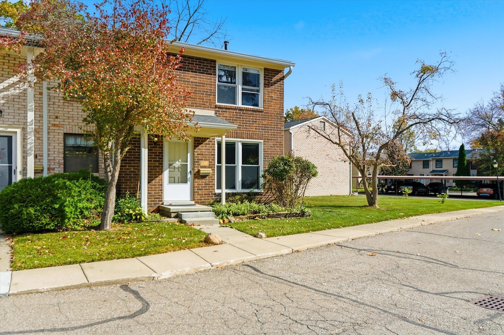 Under Contract $132,500 • Co-Listing Agent