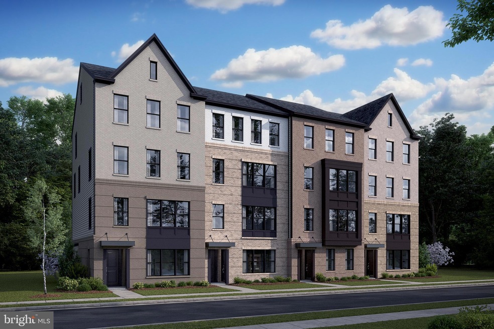 4935 Longmire Way unit 114, Chantilly, VA 20151 - photo 1