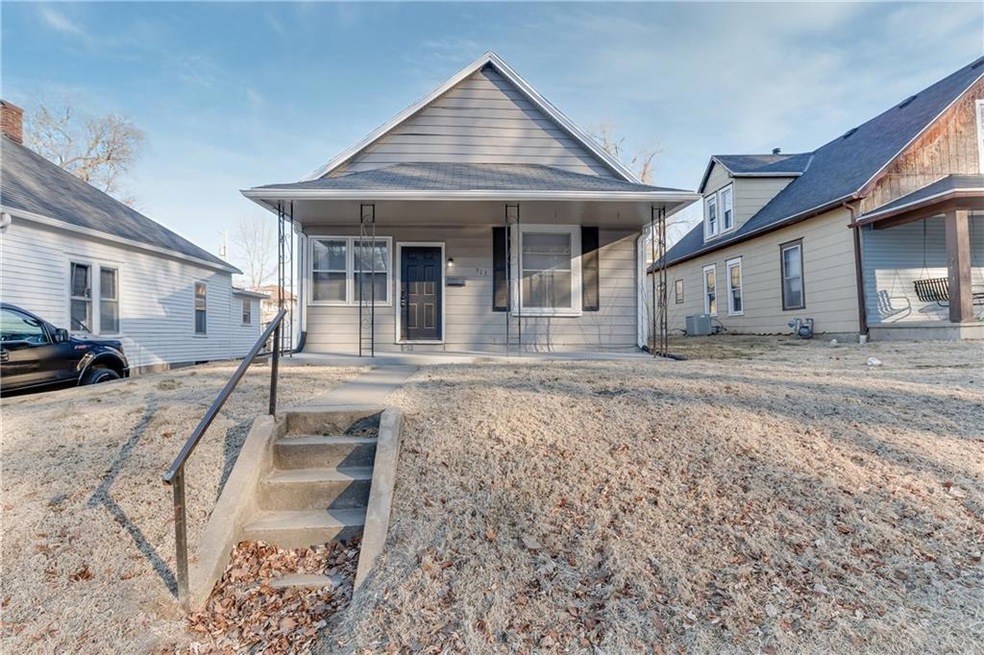 513 E Colorado Ave, Saint Joseph, MO 64504 For Sale