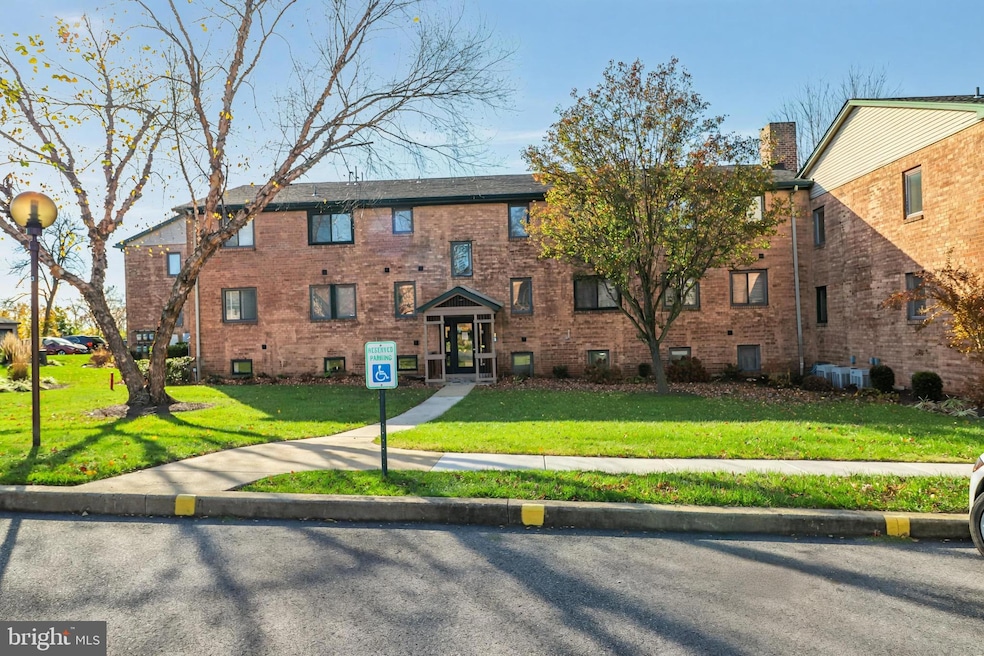 8506 Park Ct unit 8506, Wilmington, DE 19802 - photo 1