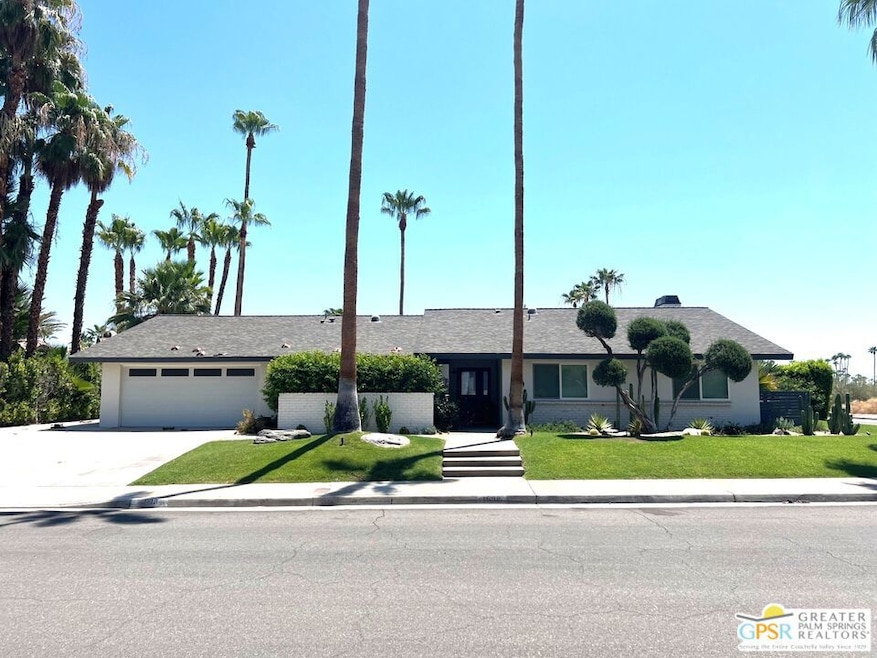 Sold $1,450,000 • Co-Listing Agent