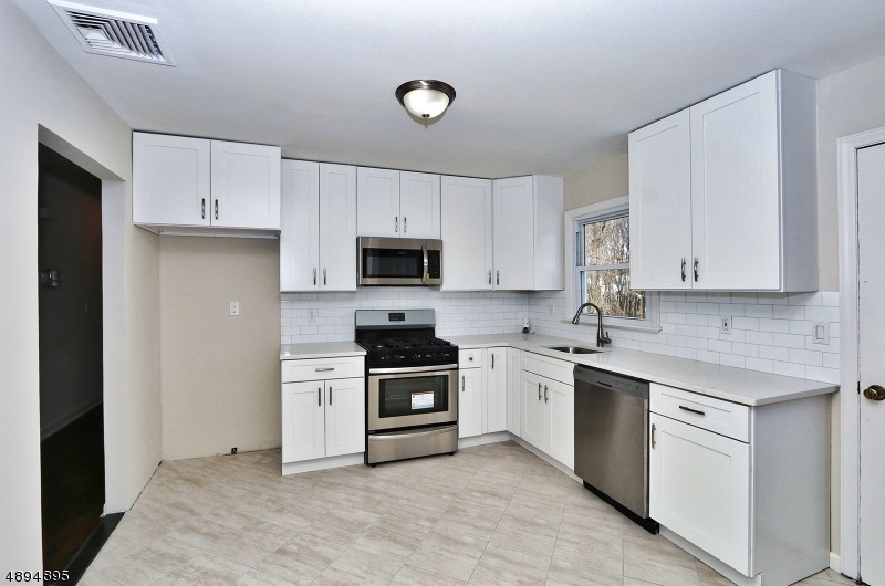 209 Edwards Rd, Parsippany, NJ 07054 - photo 1